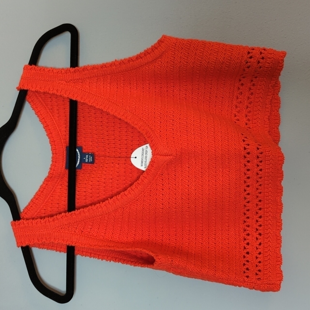 NWT. Scoop Tank